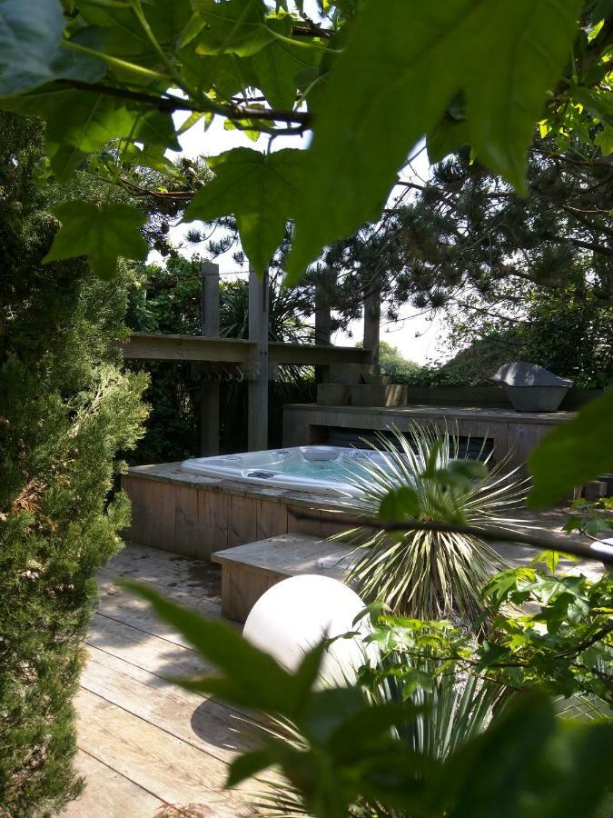 Hote Antique Hotel Brignogan-Plages Exterior photo